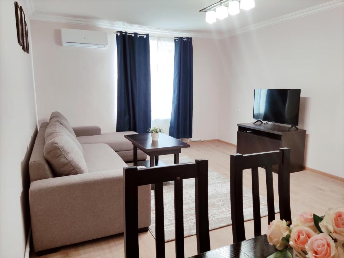 Renovated 1 Bedroom With King Size Bed In Kentron Yerevan Luaran gambar